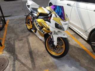 Honda CBR1000RR sức hút khó cưỡng từ option tinh tế