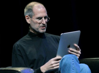 iPhone ra đời vì ...Steve Jobs xung đột với nhân viên Microsoft