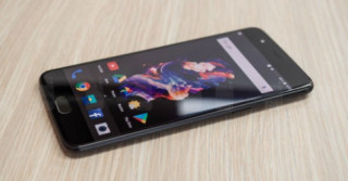 OnePlus 5 vừa ra mắt đã dính lỗi hao pin