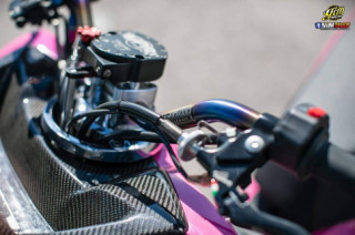 PCX 150 độ - bóng hồng đáng yêu bên option đồ chơi đẳng cấp