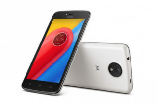 Smartphone giá siêu rẻ Motorola Moto C Plus ra mắt