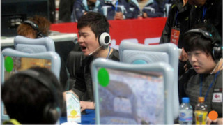 Trung Quốc cấm trẻ em chơi game online sau nửa đêm