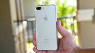 Video: So kè iPhone 7s Plus cùng iPhone 8 và iPhone 7 Plus