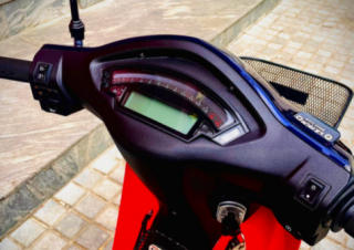 Wave Repsol độ nhẹ nhàng với option tầm trung
