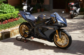 Yamaha R1 chiến mã tốc độ lột xác không tưởng từ trang bị khủng