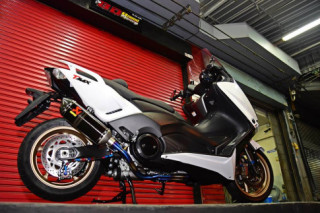 Yamaha T-Max530 độ căng đét với phụ kiện khủng