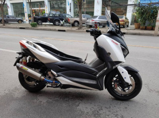 Yamaha Xmax300 bản độ đầy nghệ thuật với cấu hình hạng sang