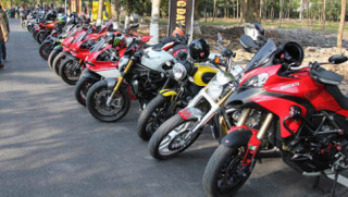 Hơn nghìn chiếc siêu mô tô quần tụ tại Big Day 2016