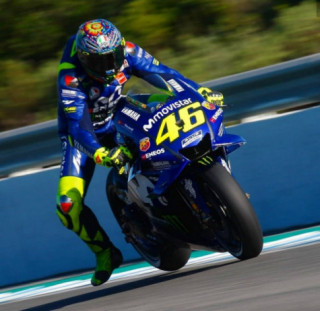 ‘M1 2019 vẫn chỉ là M1 2016’ - Rossi chia sẻ