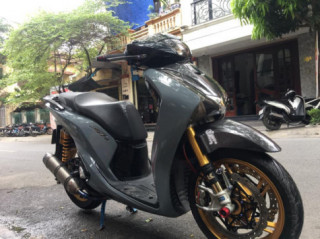 SH150 độ tông màu xanh xi măng cùng dàn vũ khí PKL hạng nặng