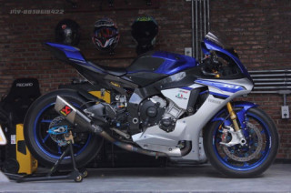 Yamaha R1 Superbike độ khủng full option tại xứ Thái