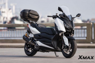 Yamaha XMAX 300 độ phong cách Touring độc đáo