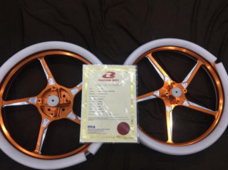 Yaz 125 độ khủng được rao bán 400 mấy triệu có những gì hấp dẫn?