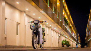 Dream huyền thoại tỏa sáng giữa ánh đèn đêm