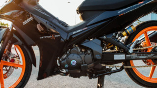 Exciter 135 tạo điểm nhấn bằng dàn chân Honda chất lượng