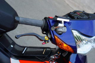 Huyền thoại Wave Repsol sống lại cùng dàn đồ hiệu chất lừ