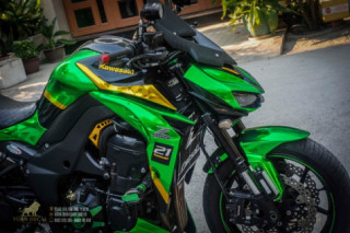 Kawasaki Z1000 độ khoác áo mới đẹp hơn ‘Ngọc Trinh’