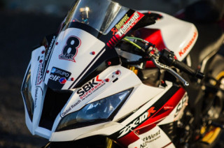 Kawasaki Z1000 lột xác mê hoặc với hình dáng ZX-10R