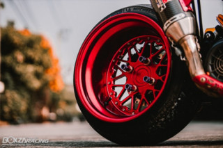 Zoomer độ theo phong cách hạ lùn bánh béo cực kì ấn tượng