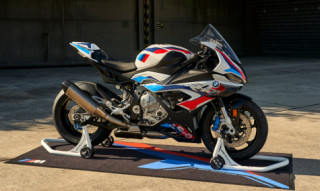 BMW M1000RR được chọn làm phương tiện hỗ trợ an toàn trong MotoGP 2021
