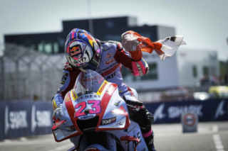 Enea Bastianini giành chiến thắng thứ ba giật gân trong mùa giải MotoGP 2022