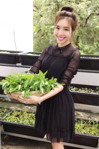 Vườn rau sạch “vạn người mê” của ba người đẹp “nóng bỏng” nhất showbiz Việt