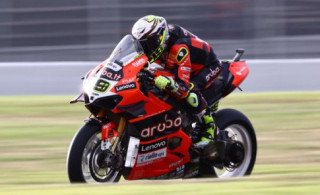 WSBK liệu có nên đặt giới hạn trọng lượng xe và người đua kết hợp hay không?