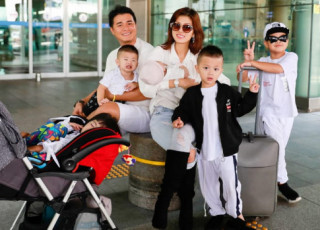 4 Hoa hậu Việt lấy chồng đại gia, đẻ liền tù tì rồi ở nhà chăm con