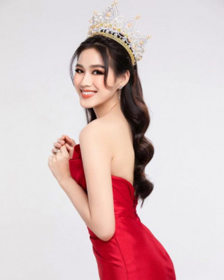 Chưa đi thi, Đỗ Thị Hà đã được kỳ vọng giành vương miện Hoa hậu Thế giới