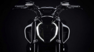 Ducati Diavel V4 2023 lột xác trong năm mới với phương châm Dare to be bold