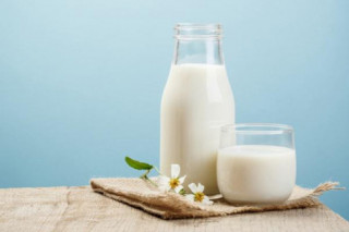 Dùng sữa tươi thôi chưa đủ, cho thêm thứ này vào bạn sẽ có làn da trắng không tì vết