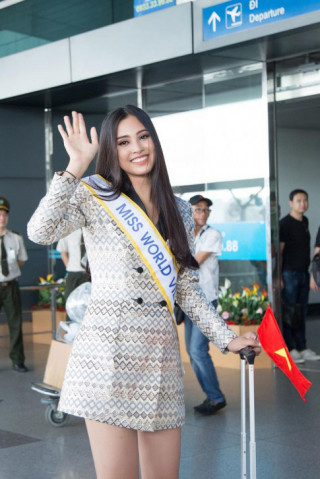 HOT: Tiểu Vy chia sẻ trước giờ bước đến “đấu trường” Miss World 2018