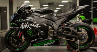 Jonathan Rea mở cuộc đấu giá Kawasaki ZX-10RR