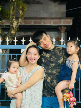 Lê Dương Bảo Lâm lấy hotgirl trường điện ảnh, đẻ 3 con giống hệt bố