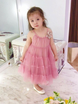 Những cô công chúa mới toanh của sao Việt “lấn sân” áp đảo cả nhóc tì Cadie Mộc Trà