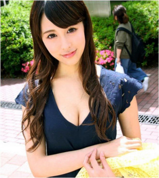 Nữ diễn viên Nhật Bản bị bỏng da khi đi... triệt lông vùng bụng