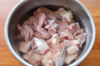 Rang thịt gà, dùng gia vị ít người ngờ tới này được món ngon tuyệt, “đánh bay” cả nồi cơm