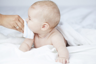 Trẻ sơ sinh bị cúm A phải làm sao?