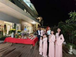 Nữ siêu mẫu Việt lấy chồng đại gia gốc Campuchia viên mãn trong biệt thự, làm mẹ 4 cô con gái