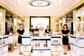 Chuỗi cửa hàng mỹ phẩm sạch khiến giới làm đẹp Việt “phát cuồng”