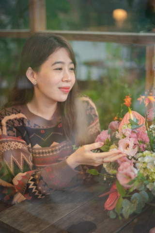 Ngất ngây nồi lẩu mùa thu với hoa vàng rực rỡ của nữ đạo diễn Ai Là Triệu Phú