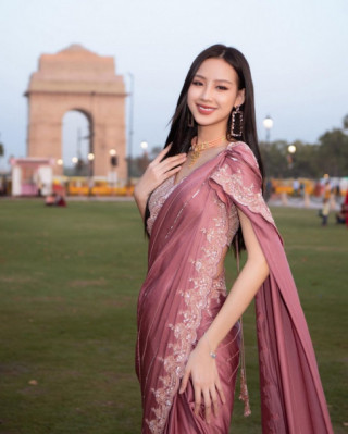 Nữ minh tinh Bollywood mang quốc tịch Việt, cao chạm trần nhà, đẹp tới mức bị nghi “hàng sửa”