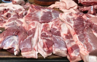 Thịt lợn bán đầy chợ nhưng đừng tưởng miếng nào cũng ngon, thấy 5 điều này rủ mọi người tránh xa nhé!