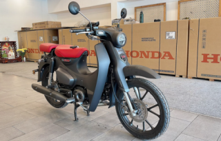Mẫu xe máy Honda Super Cub phiên bản châu Âu “cập bến” Việt Nam: Nghe giá “ngã ngửa”