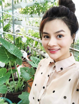 Cùng trồng rau sân thượng nhưng nhiều sao Việt cũng phải “nể” khi nhìn khu vườn nhà Vũ Thu Phương