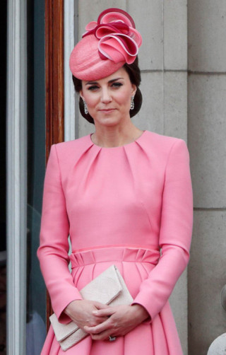 Mỗi dịp trọng đại, công nương Kate sẽ mặc gì để không phụ công mong đợi của fan?