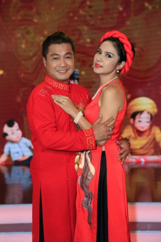 Nhà Celeb: Việt Trinh Lý Hùng, cặp đôi vàng năm 90 giờ vẫn độc thân, ở nhà rộng đắt tiền