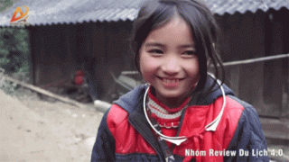 Bé gái dân tộc H’Mông với nụ cười tỏa nắng gây chú ý khắp mạng xã hội Việt
