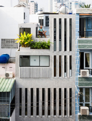 Căn nhà chỉ 18m² của vợ chồng Việt gây bất ngờ vì thiết kế quá thông minh