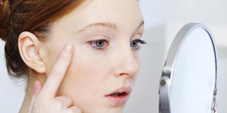 Chăm sóc kỹ hơn vùng da xung quanh mắt, thực sự cần thiết hay không?